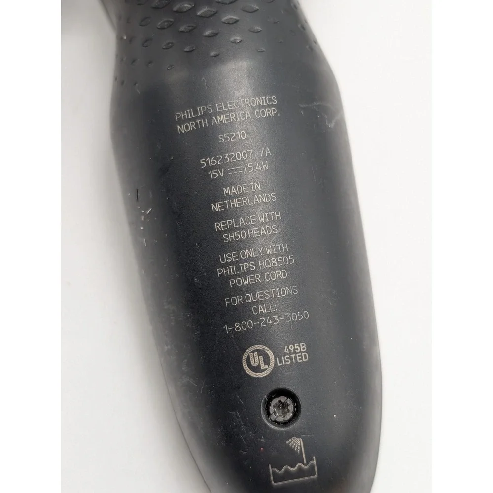 Philips Norelco Series 5000 Cordless‎ Men's Facial Shaver with Charger